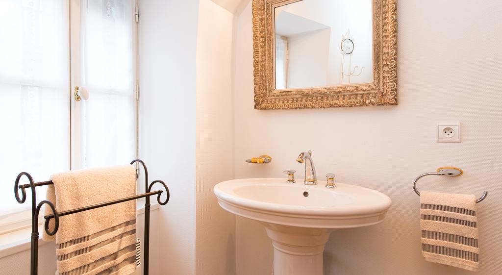 Les Petites Vosges Bed & Breakfast Bagnères-de-Bigorre Стая снимка
