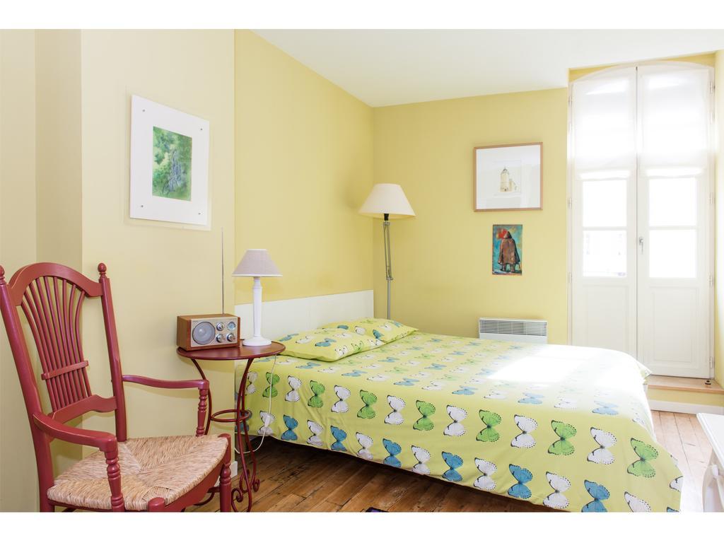 Les Petites Vosges Bed & Breakfast Bagnères-de-Bigorre Стая снимка