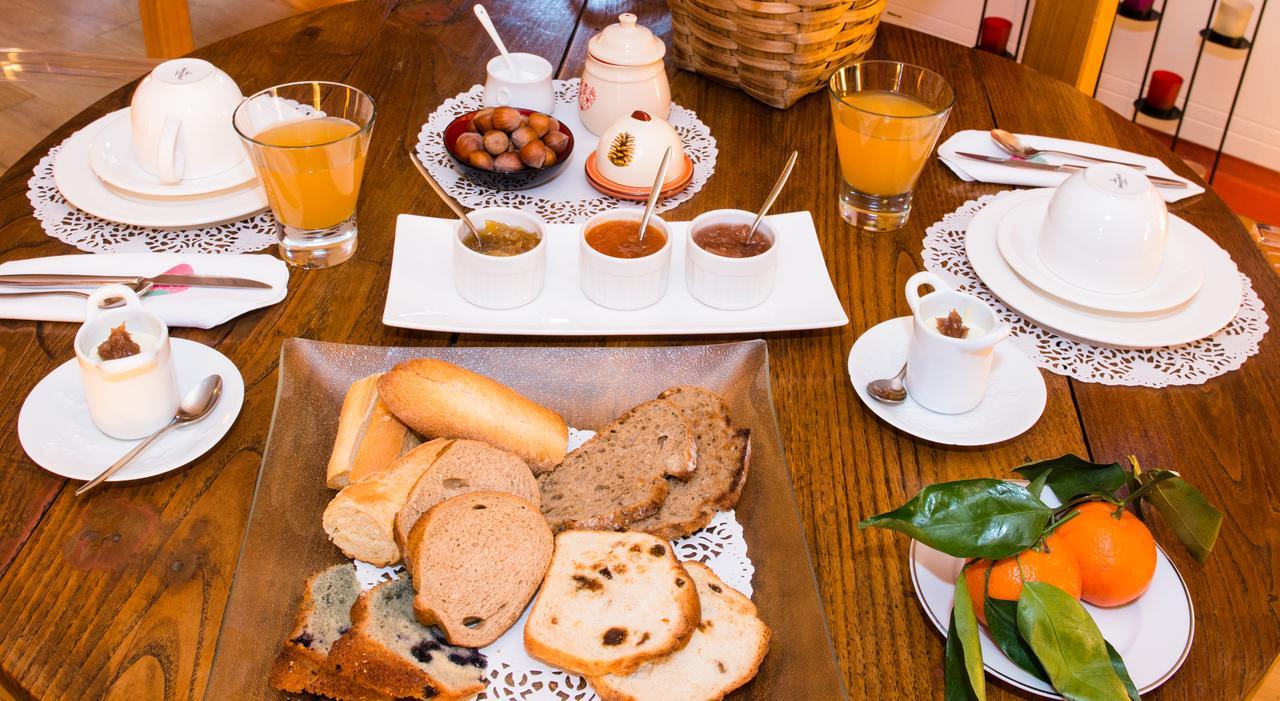 Les Petites Vosges Bed & Breakfast Bagnères-de-Bigorre Екстериор снимка